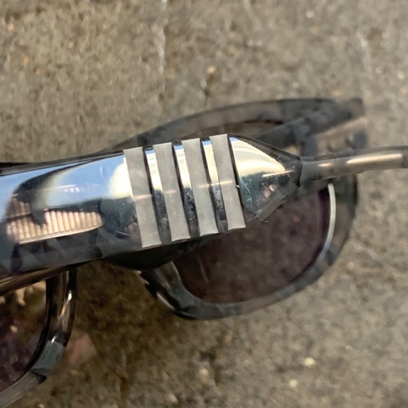 Thom Browne Brand New 650$ + Titanium Sunglasses w/ Box and Everything - Picture 3 of 11